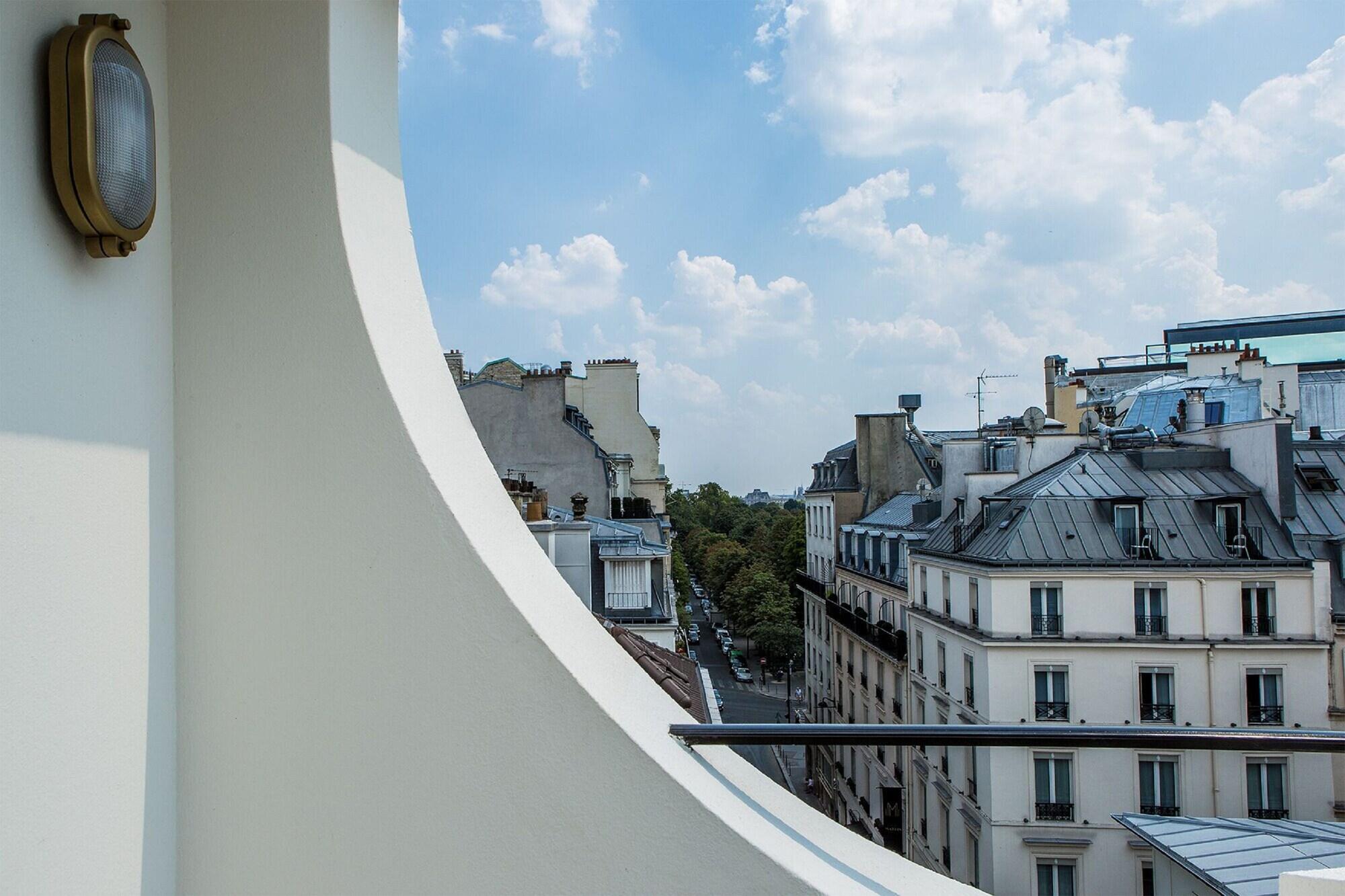 Du Rond-point Des Champs-elysees - Esprit De France Hotel Parijs